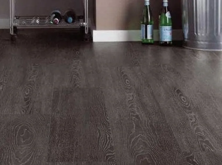 pavimenti in pvc effetto legno