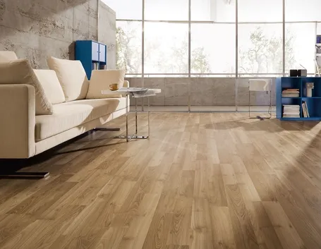 stanza con parquet