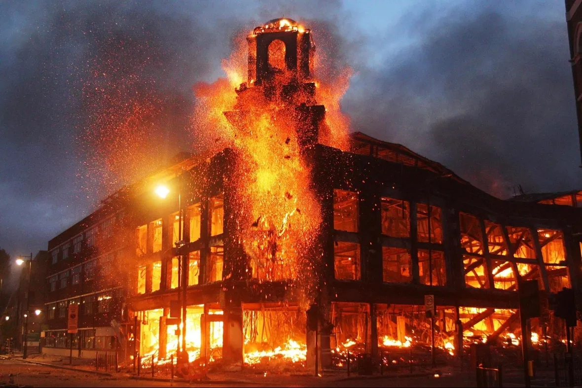 Perché in inverno serve un estintore in casa e quali fuochi può spegnere