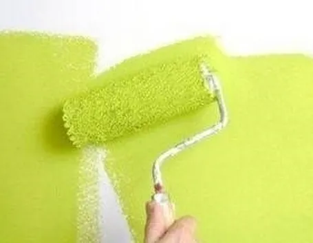 colorare pareti con rullo