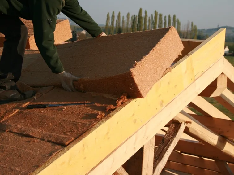 Fase coibentazione tetto