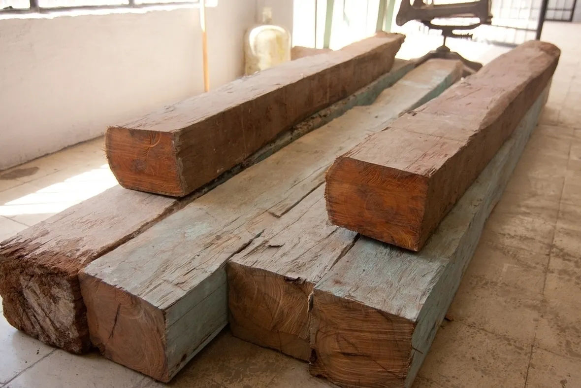trave in legno