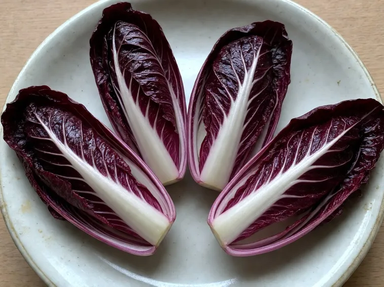 Cespi di radicchio precoce