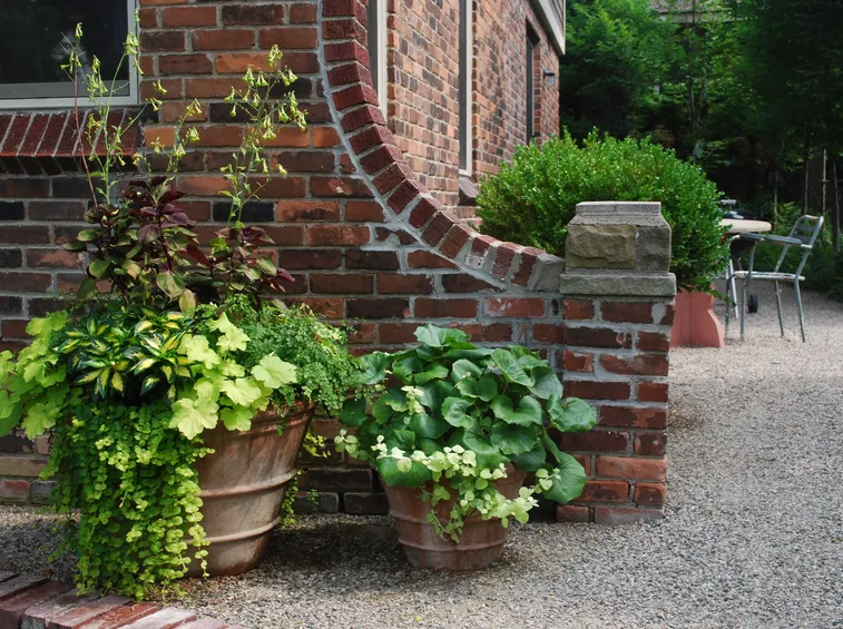 vasi in terracotta per giardino