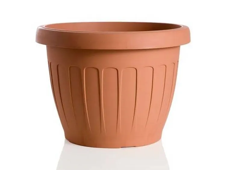 Ecco come sono fatti i vasi in resina da giardino