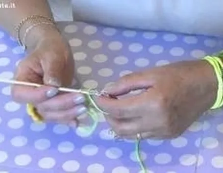 bracciale con filo di cotone e catena fai da te