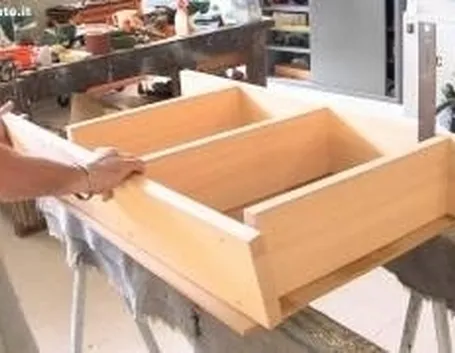 Come fare uno scaffale in legno