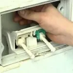 installare e mantenere una cassetta wc