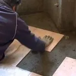 Come posare le piastrelle nel pavimento