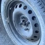 Come cambiare la ruota dell'auto