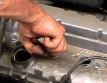 Come sostituire le candele dell’auto