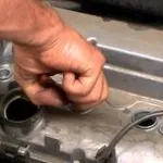 Come sostituire le candele dell’auto