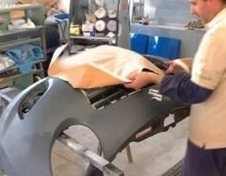 Eliminare i graffi della carrozzeria