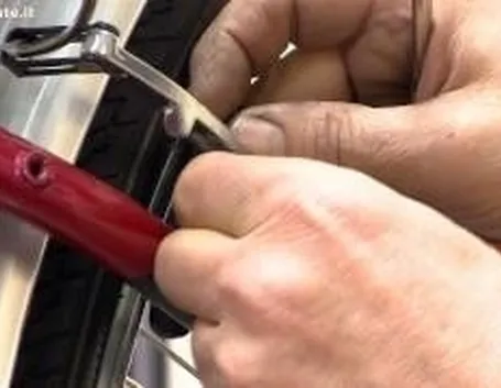 Regolazione freni bici