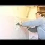 Rimuovere le piastrelle del bagno