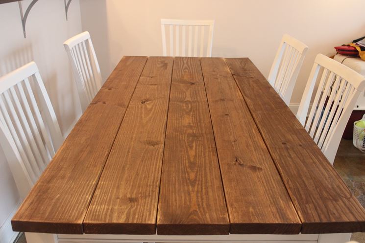 Come restaurare un tavolo restauro come rinnovare un vecchio tavolo Restaurare il legno