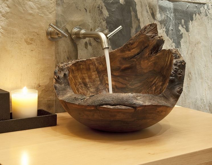 lavabo in legno particolare