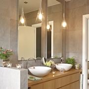 Specchio del bagno con luce