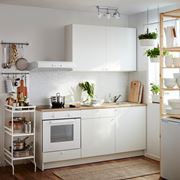 Soluzione salvaspazio di cucina Ikea