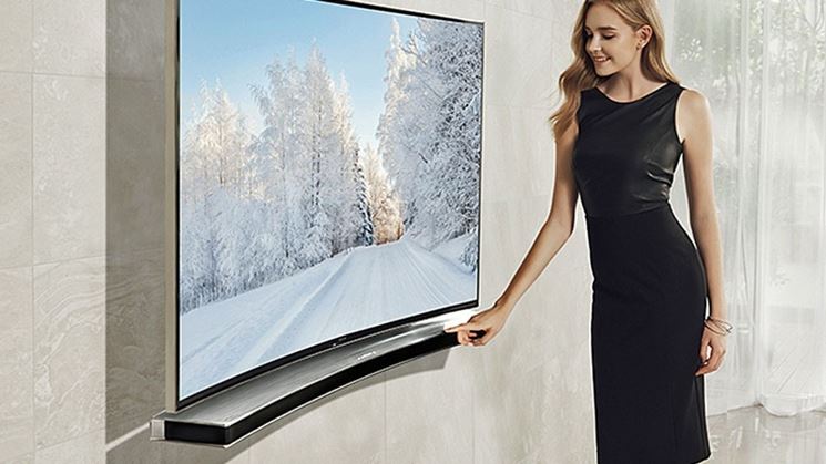 tv samsung con speaker curvi