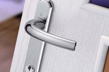 serratura per serramenti in PVC