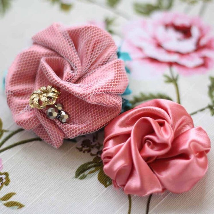 Come Fare Rose Di Stoffa Bricolage Fiori Di Stoffa Fai Da Te