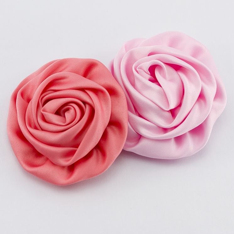 Come Fare Una Rosa Di Raso Bricolage Realizzare Rose Di Raso