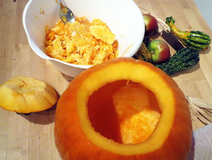 Svuotamento di una zucca