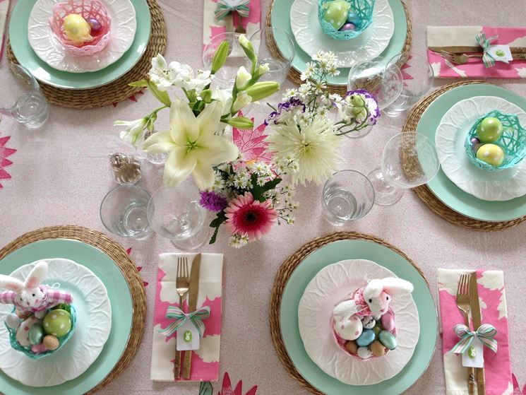 tavola decorata per Pasqua