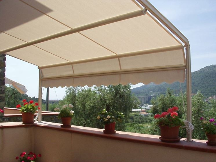 Lavaggio tende da sole pulizia Come lavare le tende