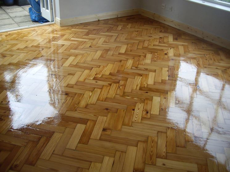 Lucidare il parquet