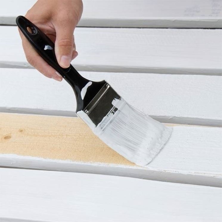 Vernici per legno pitturare caratteristiche delle vernici per legno Verniciare il legno di bianco