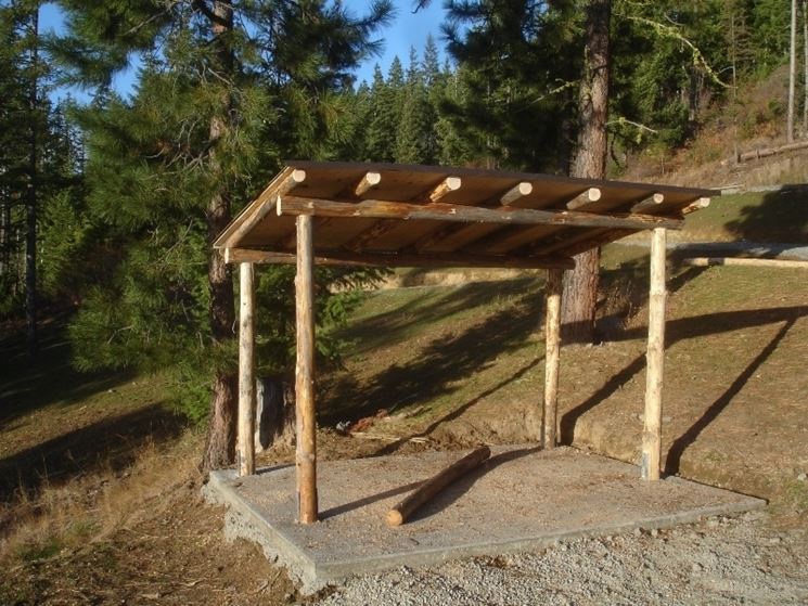 Tettoia fai da te tettoie e pensiline realizzare tettoia Foto di tettoie in legno