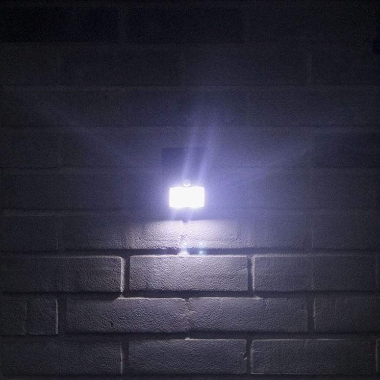 Interruttore crepuscolare illuminazione prezzi interruttore ... Fotocellula per luci esterne