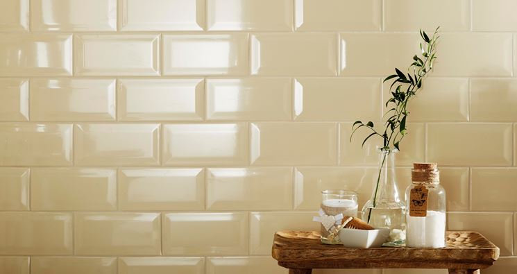 Come mettere le mattonelle in cucina mattonelle Come piastrellare una parete