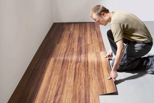 Come posare parquet ~ idea del concetto di interior design, mobili e ... Mettere il parquet