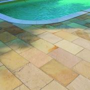 Alcune note sui pavimenti per piscine