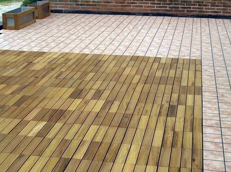 Pavimenti galleggianti per terrazzi pavimento per esterni Ristrutturazione terrazzo consigli