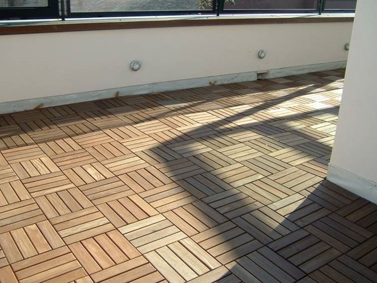 Pavimenti galleggianti per terrazzi pavimento per esterni Ristrutturazione terrazzo consigli