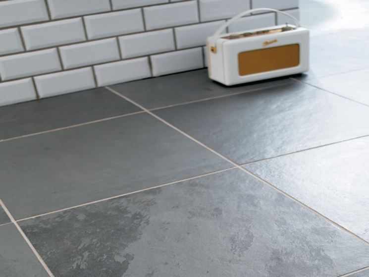 Piastrelle adesive bagno piastrelle come applicare le ... Piastrelle adesive per cucina