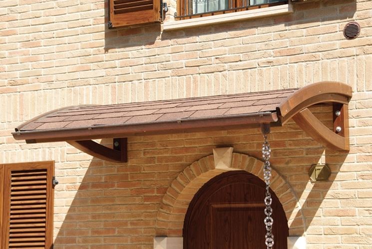 Pensilina per copertura ingressi copertura tetto quale pensilina ... Pensiline in ferro e legno