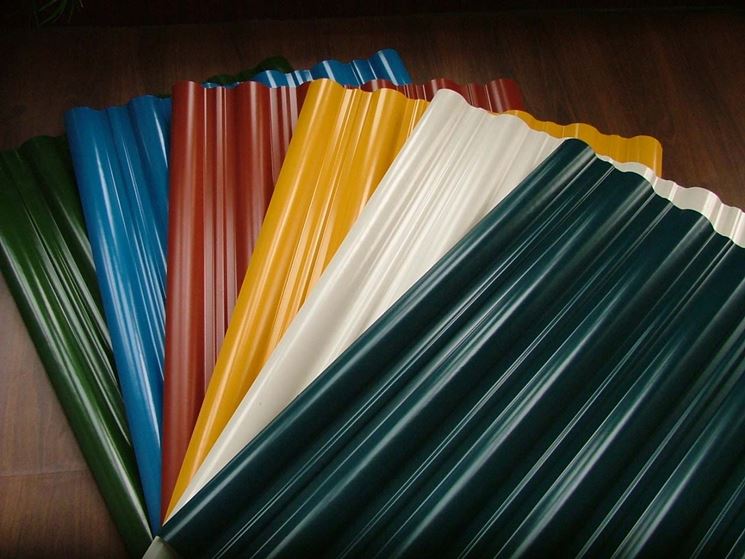 Pannelli per coperture tetto tipologie di pannelli per copertura Pannelli in plastica per esterni
