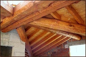Tetti in legno tetto for Tetti in legno lamellare particolari costruttivi