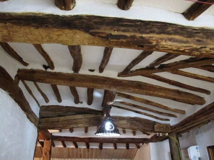 Dimensioni travi in legno travi sezioni travi in legno Costo verniciatura travi in legno