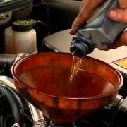 Cambio olio motore e filtro dell^olio parte 2 tutorial
