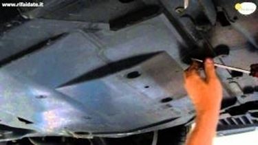 Cambio olio motore e filtro dell’olio