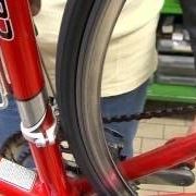 Regolazione cambio anteriore bicicletta